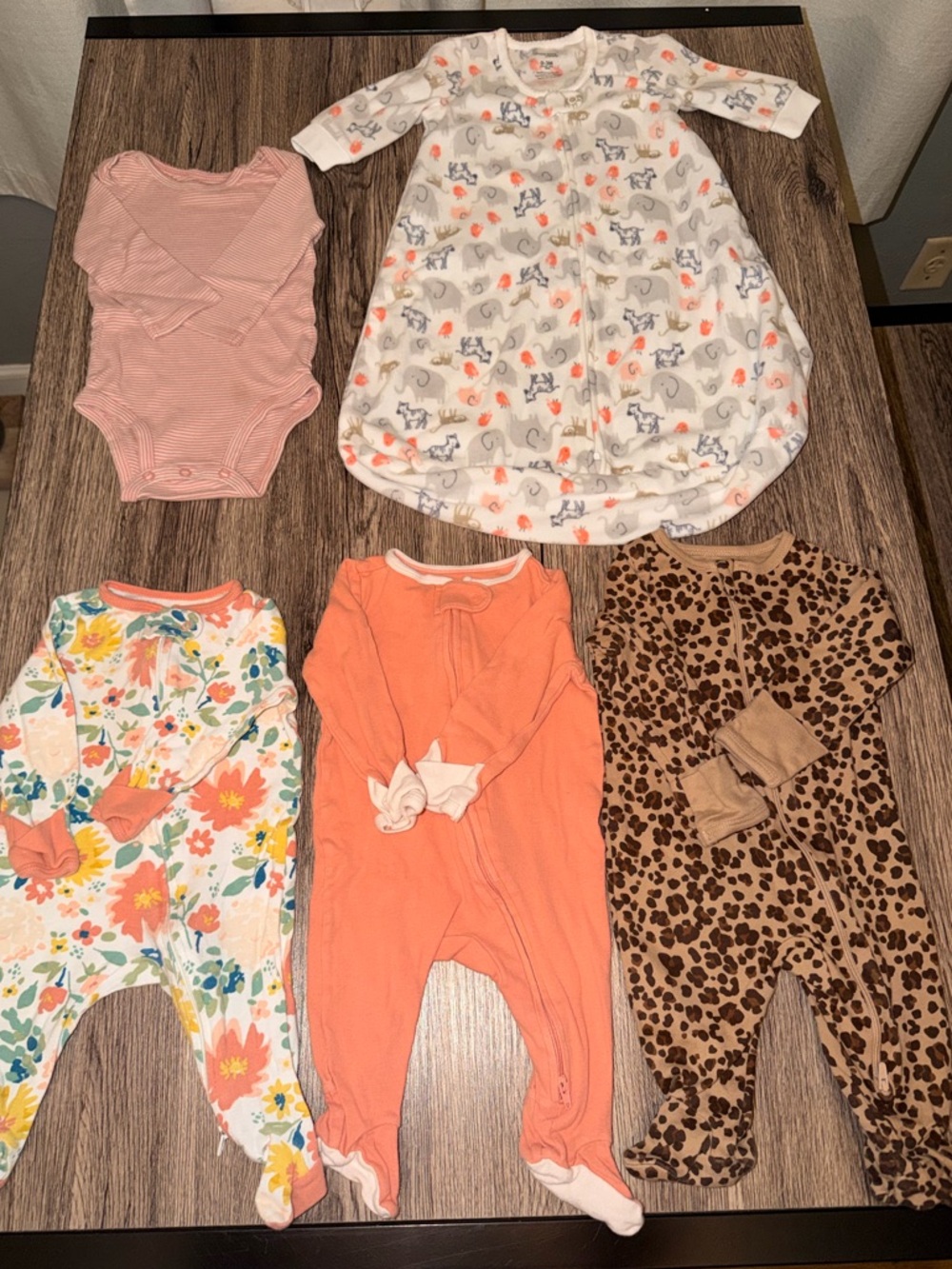 cloud island, wonder nation, carters baby sleepers, baby clothes 0-3 months